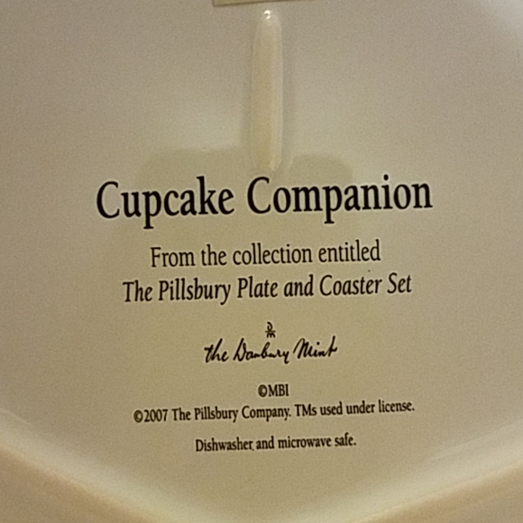 Pillsbury cupcake companion plate and coaster set - Picture 3 of 5